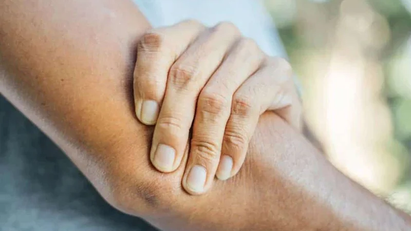 Vitamin D deficiency in the summer!? Why it happens and the easy ways to top up your levels all year round: